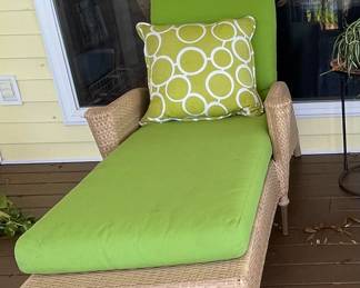 14-$450 set Woodard of 1 Outdoor chaise lounge 32x70x40 + chair & ottoman + 1 side table 