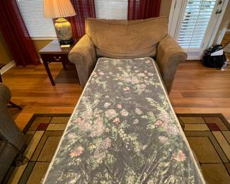 $220 Haverty's club chair 56Wx32H & hideaway twin bed with Ottoman 42x27 *2 available*