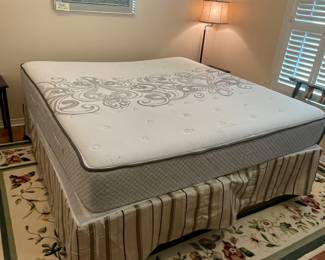 $150 King size mattress & boxspring & metal frame

