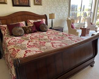 Gorgeous sleigh bed with mattress and box springs