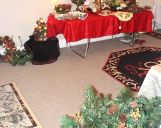 Beautiful Christmas decor.  