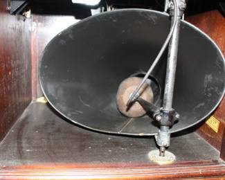 Edison Disc Phonograph Victrola, Model C200, with 29 Edison disc records in bottom of cabinet.