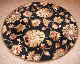 Surya 100% Wool Rug.   6' x 6' Round.