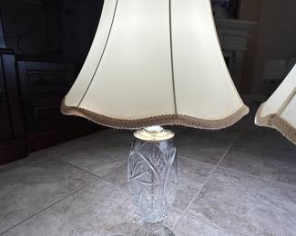 Crystal set of 2
Identical lamps 