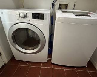 Kenmore washer and dryer (in great shape) 