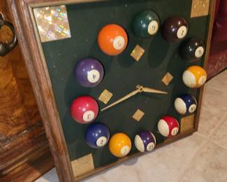 Pool ball clock
