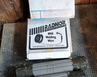 Welding Rods 6013, And Welding Wire A5-20 And ER70S-6
