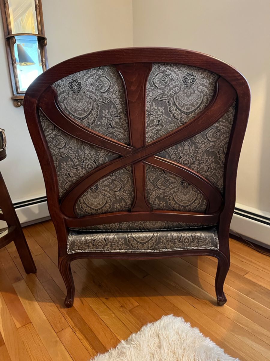 Tenafly Moving Sale East Hill starts on 1/19/2024