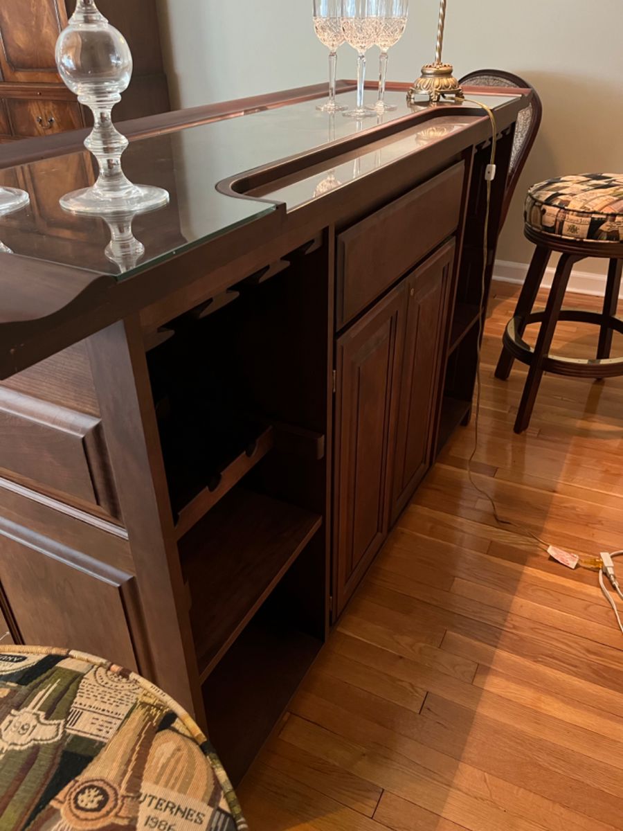 Tenafly Moving Sale East Hill starts on 1/19/2024