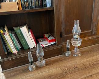 Vintage oil lanterns in a variety of sizes