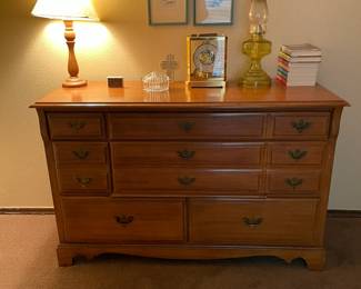 Double oak dresser
