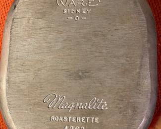 Wagner Ware Sidney 0 Magnalite Roasterette 4263