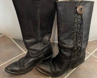Harley Davidson motorcycle boots with fringe detail. Size 7 1/2