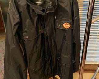 Harley Davidson rain jacket with zip out hood. Size M.