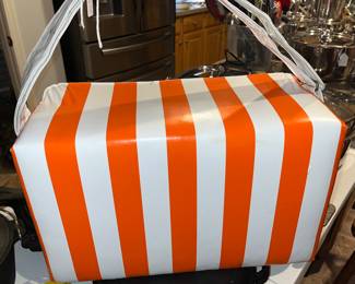 Super cool 1970’s Tupperware cooler 