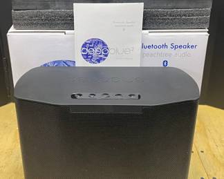 PeachTree Audio Deepblue2 Bluetooth Speaker With Original Box, Cables, Remote, & Manual 