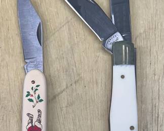 (2) Frost Cutlery Pocket Knives - Trapper And Christmas Edition