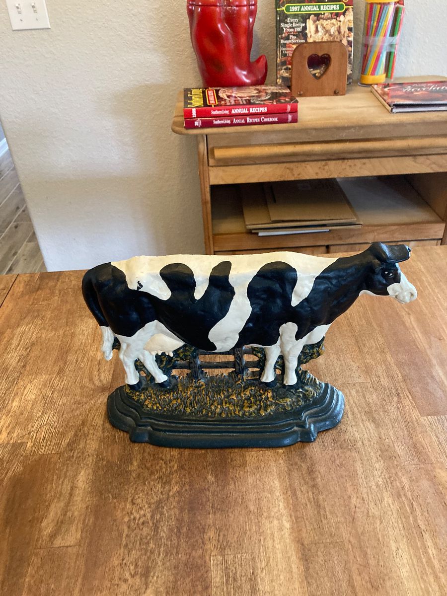 Estate Sales By the Ladies of Lake Suzy starts on 1/18/2024