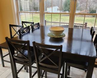 Table set 8 chairs 54" x 54" x 36" 