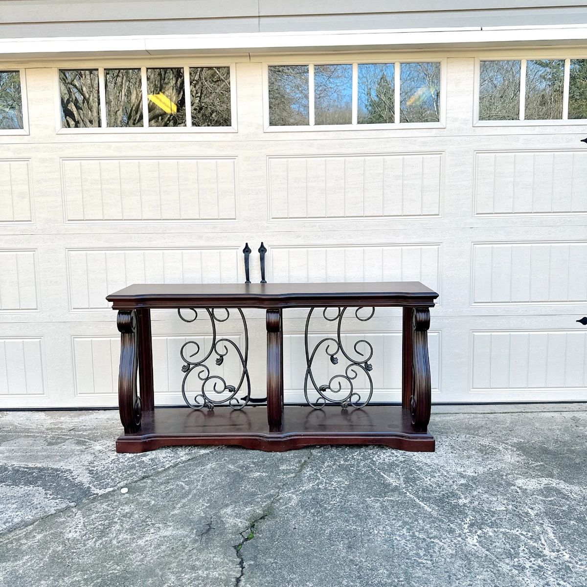 PURE & SIMPLE ESTATE SALE Belmont, NC starts on 1/24/2024