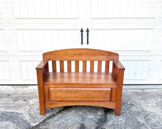 WOODEN FLIP TOP SLAT BACK ENTRYWAY BENCH - LIGHT WOOD - STORAGE
