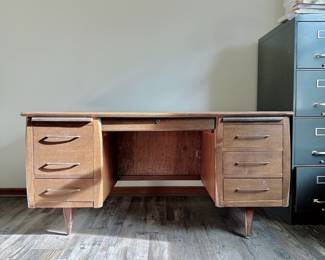 MID CENTURY MODERN EXECUTIVE 6 DRAWER DESK