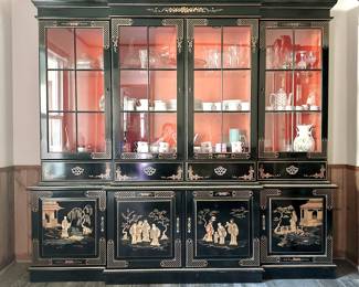 VINTAGE CHINOISERIE ILLUMINATED BREAKFRONT CHINA CABINET