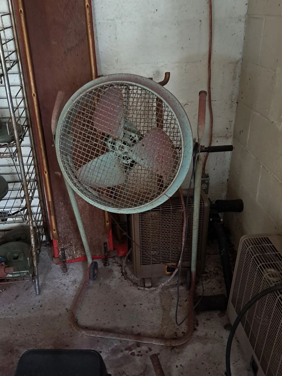 Fountain City Estate Sale in Knoxville, TN starts on 1/4/2024