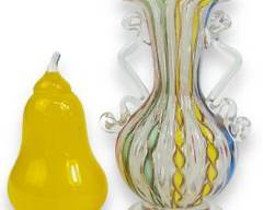 Vintage Italian Murano Venetian Style Hand Blown Art Glass Vase & Pear Art Glass Paperweight