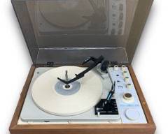 Vintage KLH Model Twenty FM Stereo Radio/Turntable w/ A Pickering V15HB/AT2C Needle Cartridge