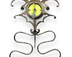 FANTASTIC Andre Dubreuil Style 18 in Tall Art Deco Tripod Steel Outsider Art Clock