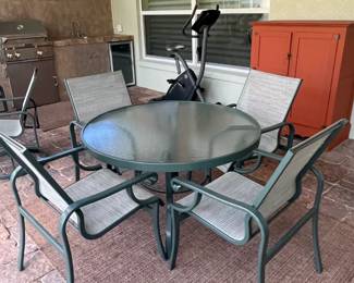 Outdoor table & chairs