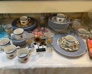 "Farmhouse Blue" International China, 48 pcs. 