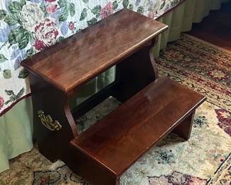 Bed step 19 x 15 x 16 
