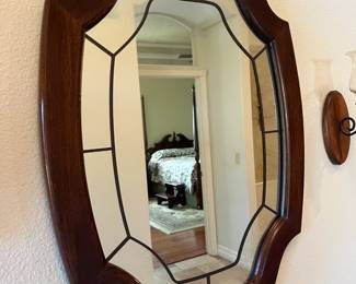Wall mirror 24" x 32.5"
