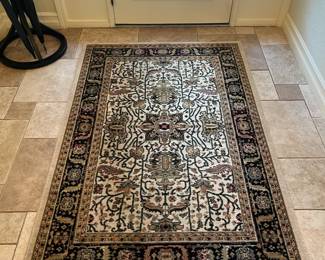 Sphinx Patina wool rug w non skid pad, 4' x 6'