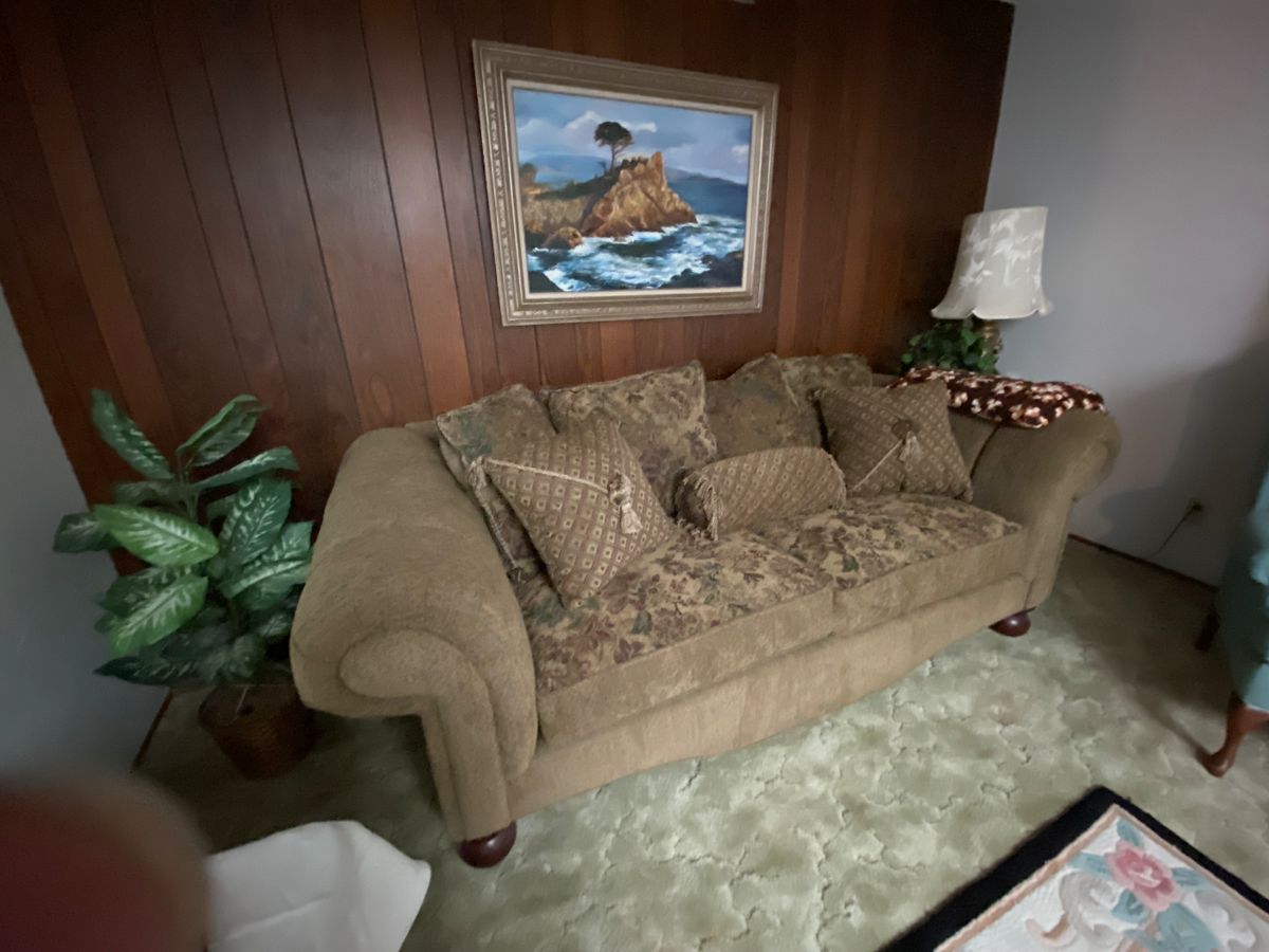 Rancho Cordova Estate Sale by Tinker O’Brien starts on 1/5/2024