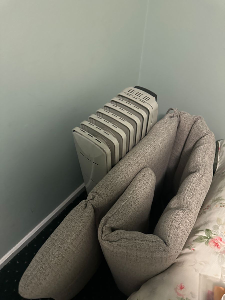 Roslyn, NY InPerson Cleanout Estate Sale... starts on 1/4/2024