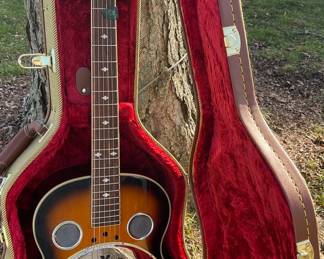Resonator Rogue Tobacco Sunburst Guitar