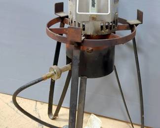 Peg Leg Propane Burner And Weber Steel Chimney Starter