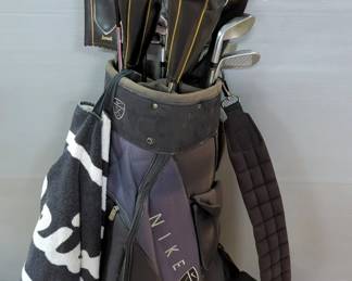 Nike Golf Shoulder Golf Bag Including Drivers, Wedges, And Putter, Brands Include King Cobra, Titleist, Visa Confidence, Taylor Made, And More, Total Qty 15