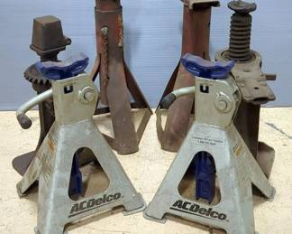 AC Delco 2 Ton Jack Stands, Qty 2, Vintage Floor Jacks, Qty 2, And Unmarked Jack Stands, Qty 2