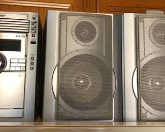 Sharp CDTape System With Speakers