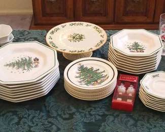  Lennox, Nikko and Bertson