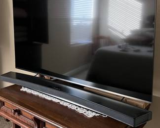 TV, Curved Sound Bar
