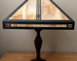 FLW/Mission Style Table Lamp