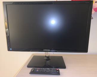 Like it? Buy it NOW!  Follow Link for a rare opportunity to purchase select items presale.  https://www.estatesales.net/FL/Fort-Myers/33966/marketplace/60277