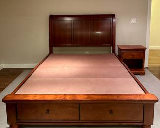 Aspen Home Queen Platform Bed with Storage