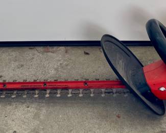 Black & Decker Hedge Trimmer