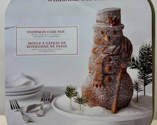 Williams-Sonoma Snowman Cake Pan